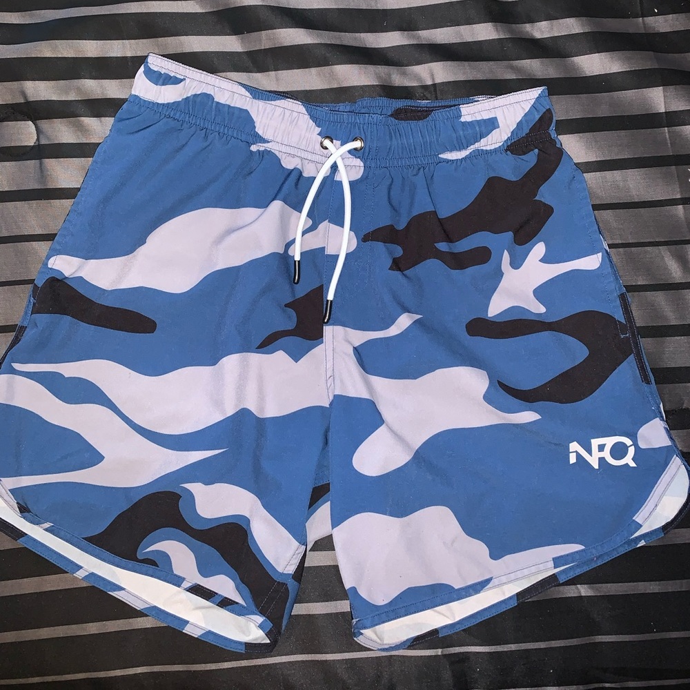 NFQ shorts size med